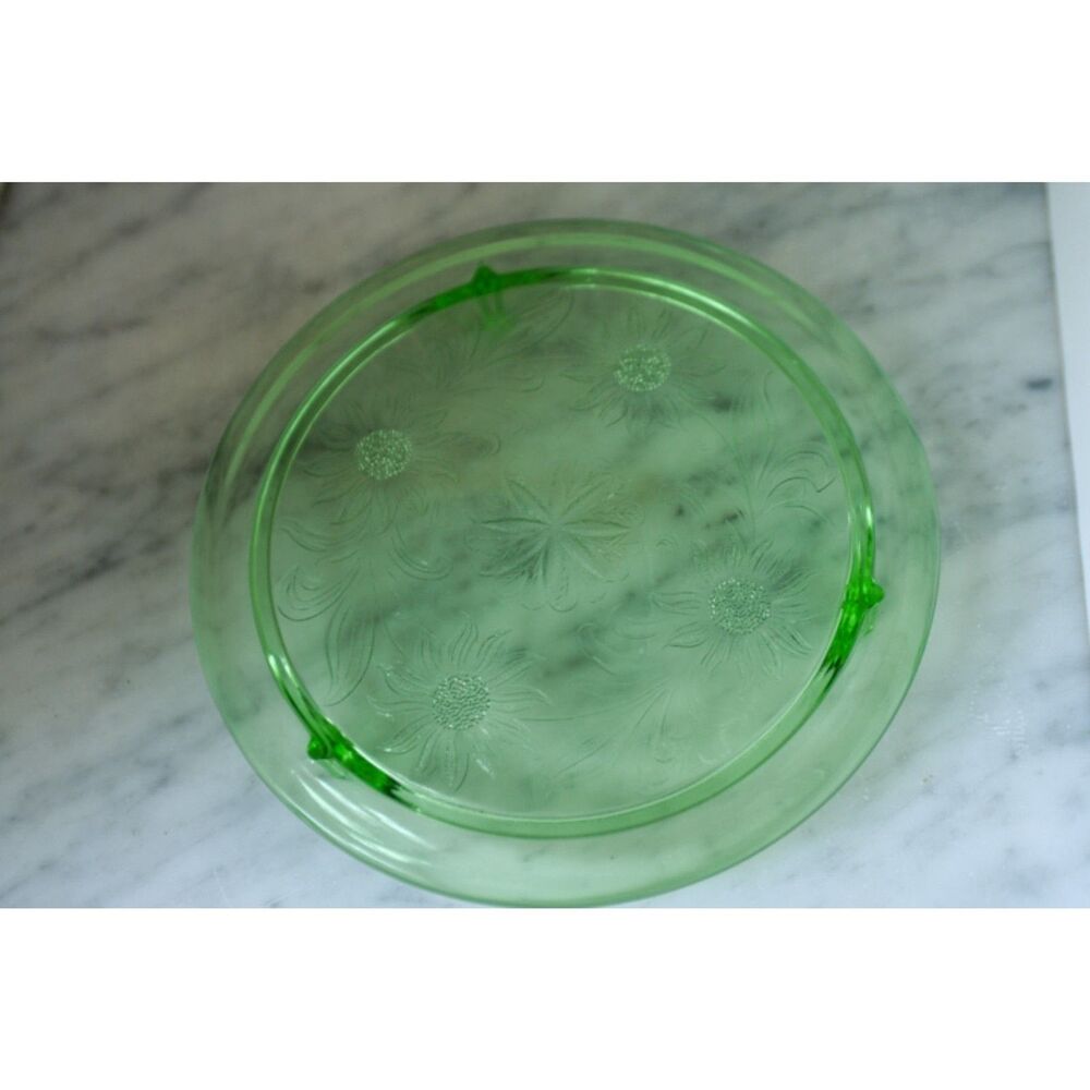 Jeanette Green Daisy Pattern 10" Uranium Glass Low Cake Stand Floral Pattern